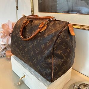 Vintage Louis Vuitton Speedy - from Paris - Ooh la la!